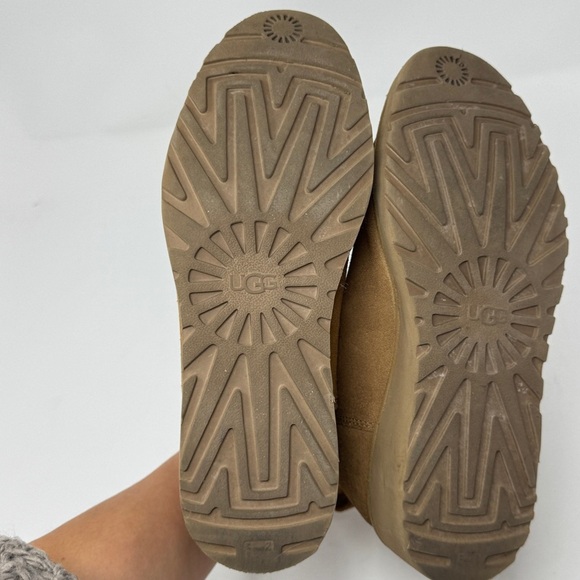 UGG KRISTIN CLASSIC SLIM CHESTNUT SUEDE WEDGE - Picture 8 of 10